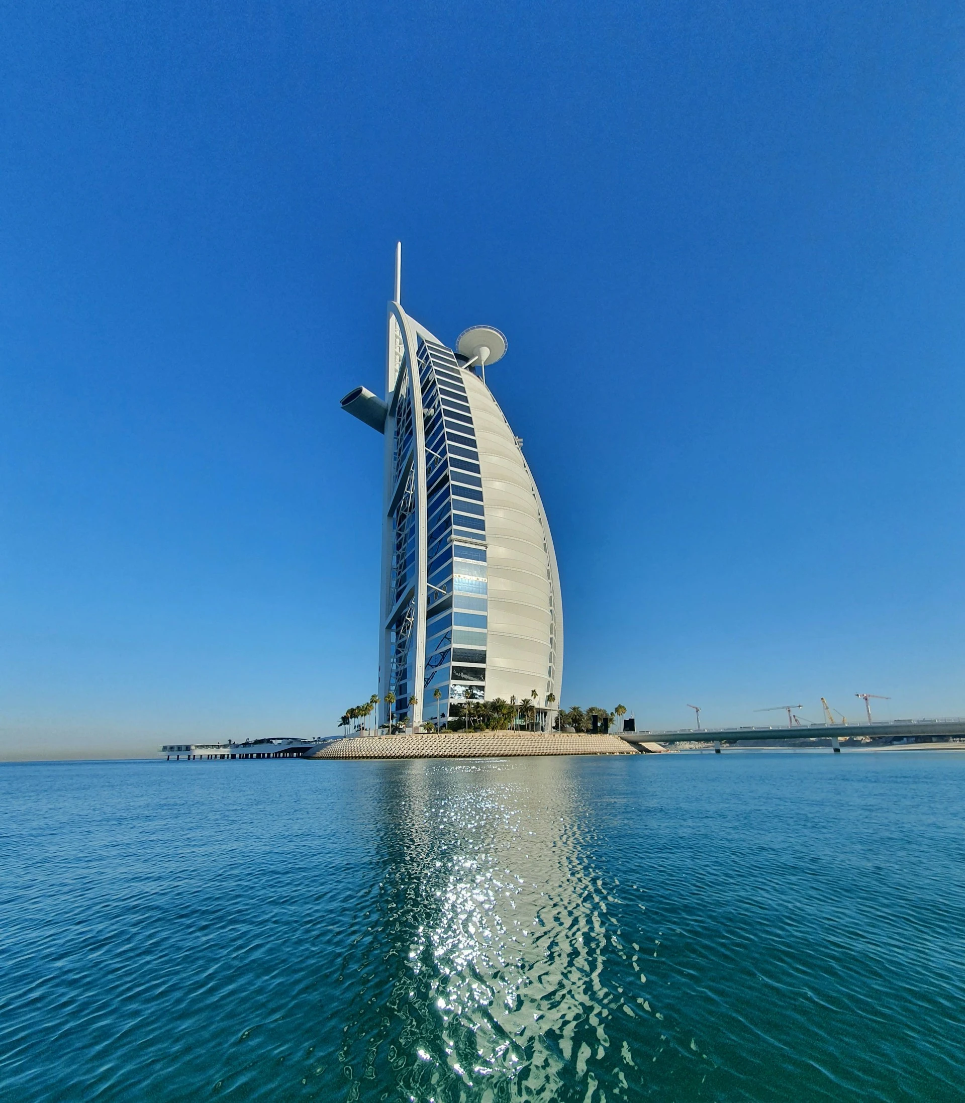 dubai-tourist-visa-with-tabby-and-tamara