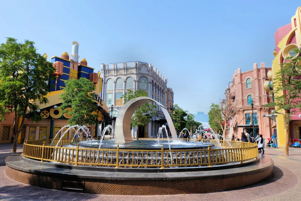 motiongate-fountain parks and resort dubai